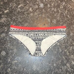 Patagonia Womans Swim Bottoms Size Large Black Bikini White Bottom Pattern